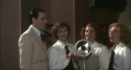 The Career of a Chambermaid / Telefoni bianchi (1976)