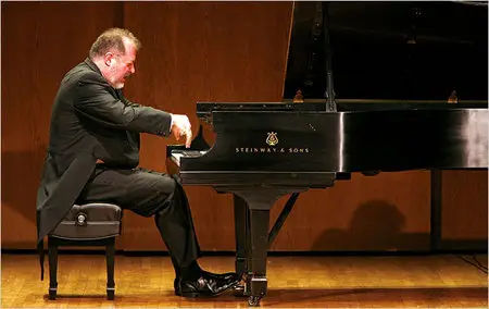 Brahms: Piano concerto No.2 - Garrick Ohlsson