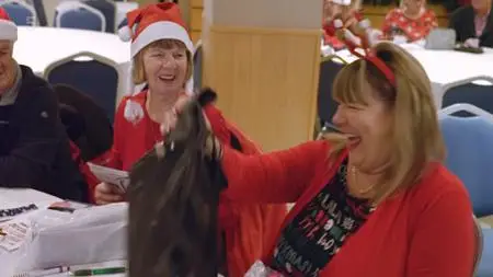 CH5. - Bargain-Loving Brits: Christmas in the Sun (2022)