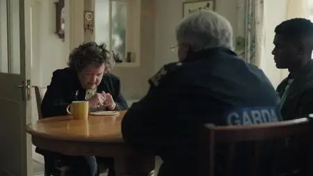 Holding S01E03