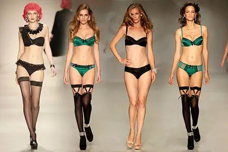 Hunkemoller Spring-Summer & Fall-Winter 2011 Runway Amsterdam