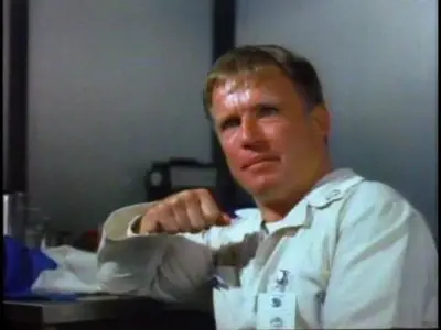 Twilight's Last Gleaming (1977)