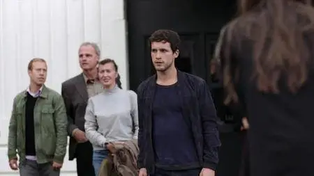 Imposters S01E03