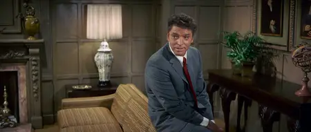 Airport (1970) [Remastered]