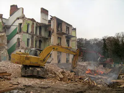 Empty and destroyed houses