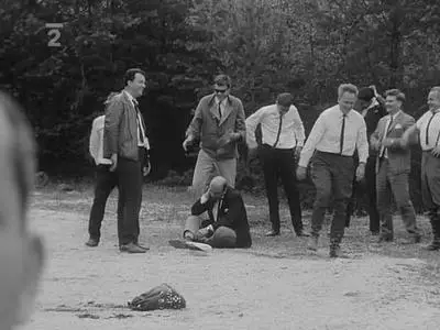 Jan Nemec - O slavnosti a hostech (The Party and the Guests, 1966)