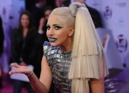 Lady Gaga - MTV European Music Awards in Belfast November 6, 2011 (part 2)