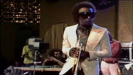 Miles Davis - Live At Montreux: Highlights 1973-1991 (2011)