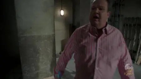 Modern Family S09E21