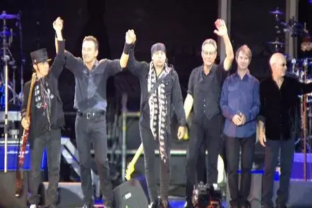 Bruce Springsteen & The E Street Band - Born In The U.S.A. Tour: Live in London (2013)