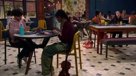 Vampirina: Teenage Vampire S01E01