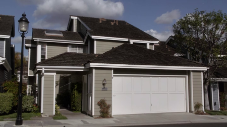 The Neighbors S01E12 (2013)