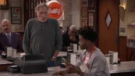 Superior Donuts S02E20