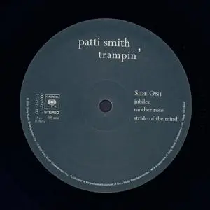 Patti Smith - Trampin' (2004) [2LP, Vinyl Rip 16/44 & mp3-320 + DVD] Re-up