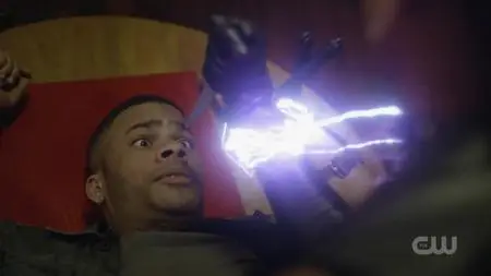 Black Lightning S02E09