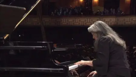 Nobel Prize Concert 2009: Martha Argerich/Yuri Temirkanov (2010) DVD9