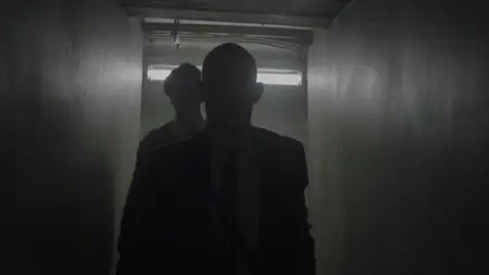 Counterpart S01E01