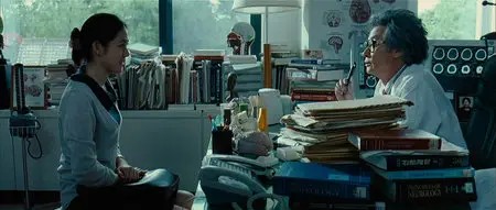 A Moment to Remember/Nae meorisokui jiwoogae [Director's Cut] (2004)