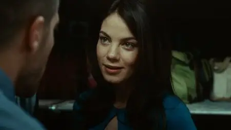 Source Code (2011)