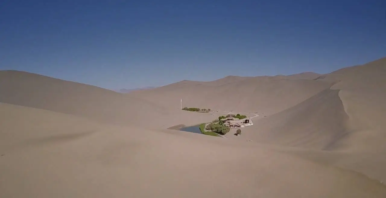 BBC Our World - China's New Silk Road (2017) / AvaxHome