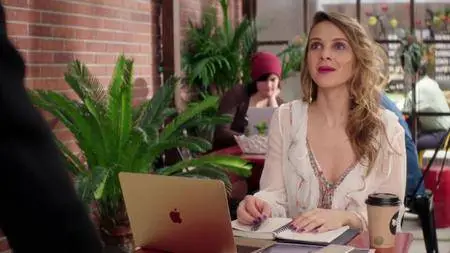 Girlfriends' Guide to Divorce S05E05