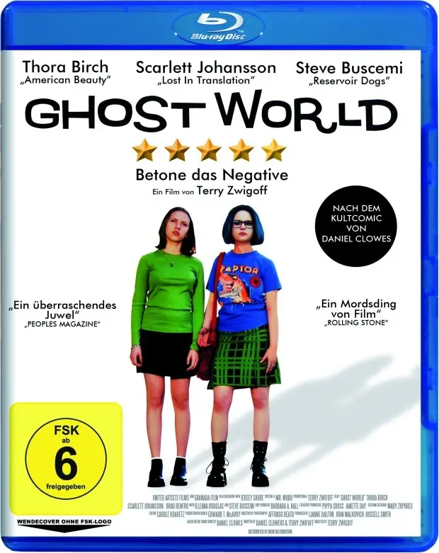 Ghost перевод. 2001 Призрачный#мир. Ghost World обложка. Ghost World 2001 Cover. Ghost World Юба.