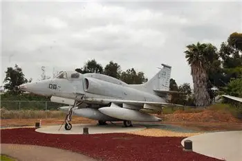 A-4M (160264) Skyhawk Walk Around
