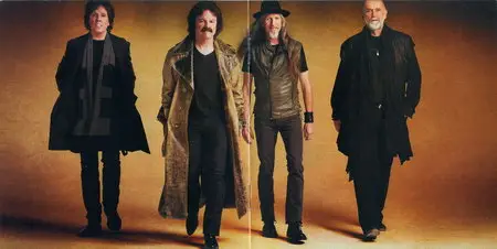 Doobie Brothers - World Gone Crazy (2010)