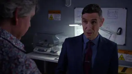 Holby City S20E23