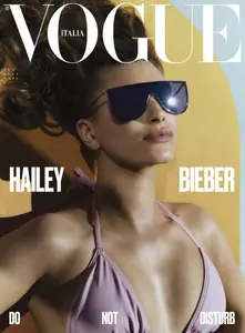 Vogue Italia - Agosto 2025