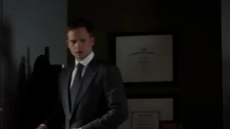 Suits S07E01