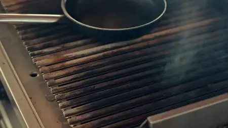 Queen Sono S01E01