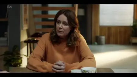 Finding Alice S01E05