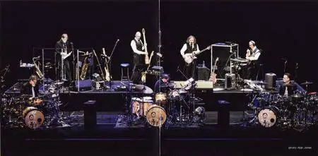 King Crimson - Live In Vienna (2018) {3CD Box Set}