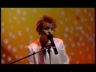 Laurie Anderson - Home of the Brave: A Film by Laurie Anderson (1986) [DVD5] (reup)