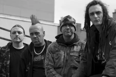 The Exploited - Let's start a war (1983)
