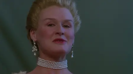 Dangerous Liaisons (1988)