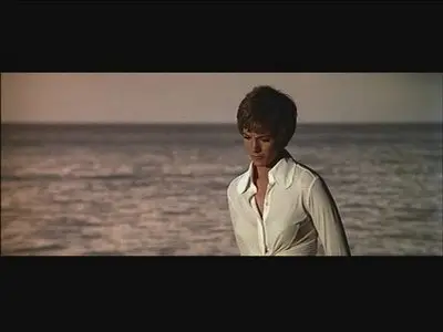 The Tamarind Seed (1974)