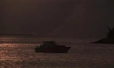 Shark: Rosso nell'oceano (1984)