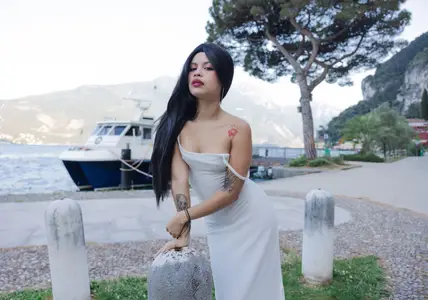 Lilith Baph - Beauty By The Lake