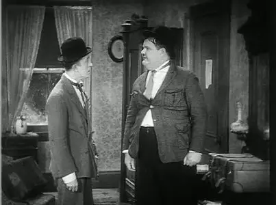 LAUREL & HARDY: LAUGHING GRAVY (1931)