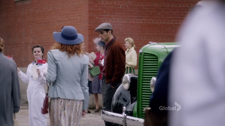 Bomb Girls S02E03 (2013)