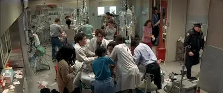 Extreme Measures (1996)