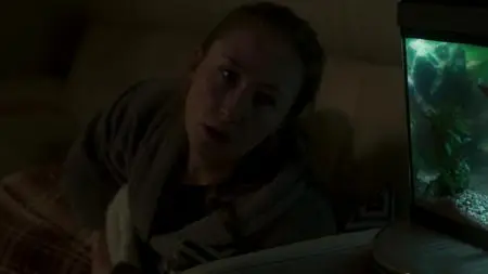 Chloe S01E02