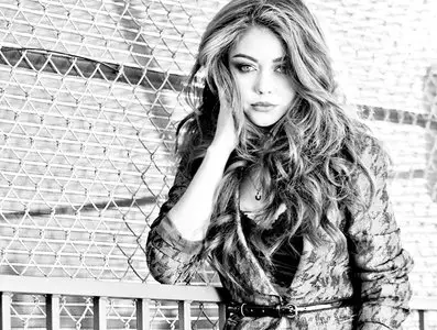 Sarah Hyland - H Magazine May 2012