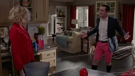Modern Family S10E10
