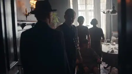 Babylon Berlin S03E03