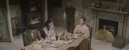 Yûrei yashiki no kyôfu: Chi wo sû ningyô / Fear of the Ghost House: Bloodsucking Doll (1970)