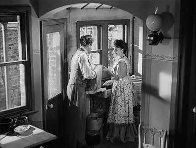 Kind Hearts and Coronets (1949)