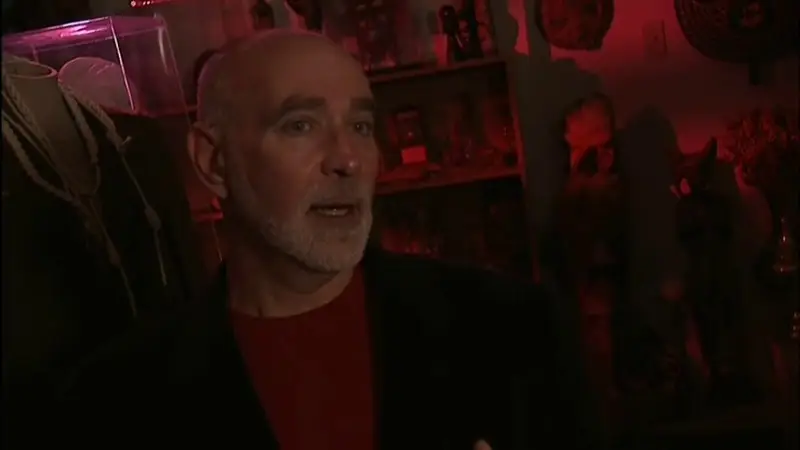 PBS - Things that Go Bump in the Night: Tales of Haunted New England (2009)